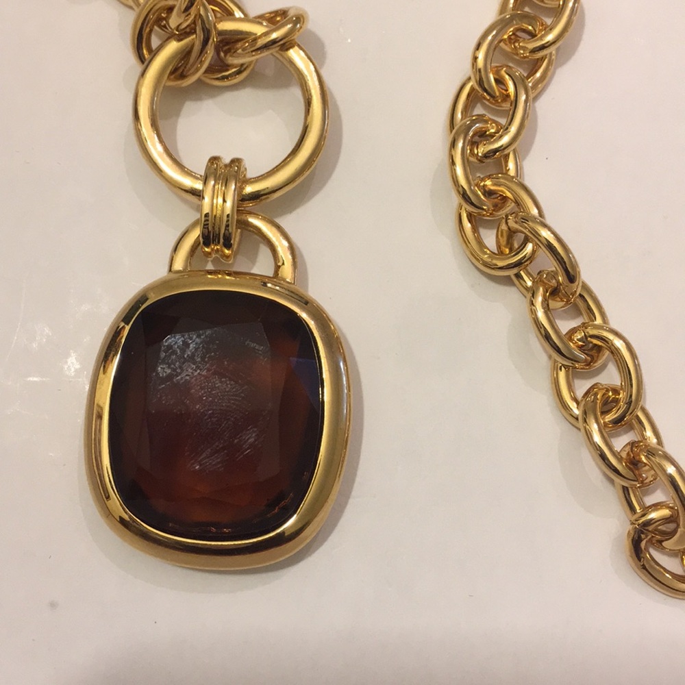 Joan Rivers Gold Charm Chain - Picture 2 of 7